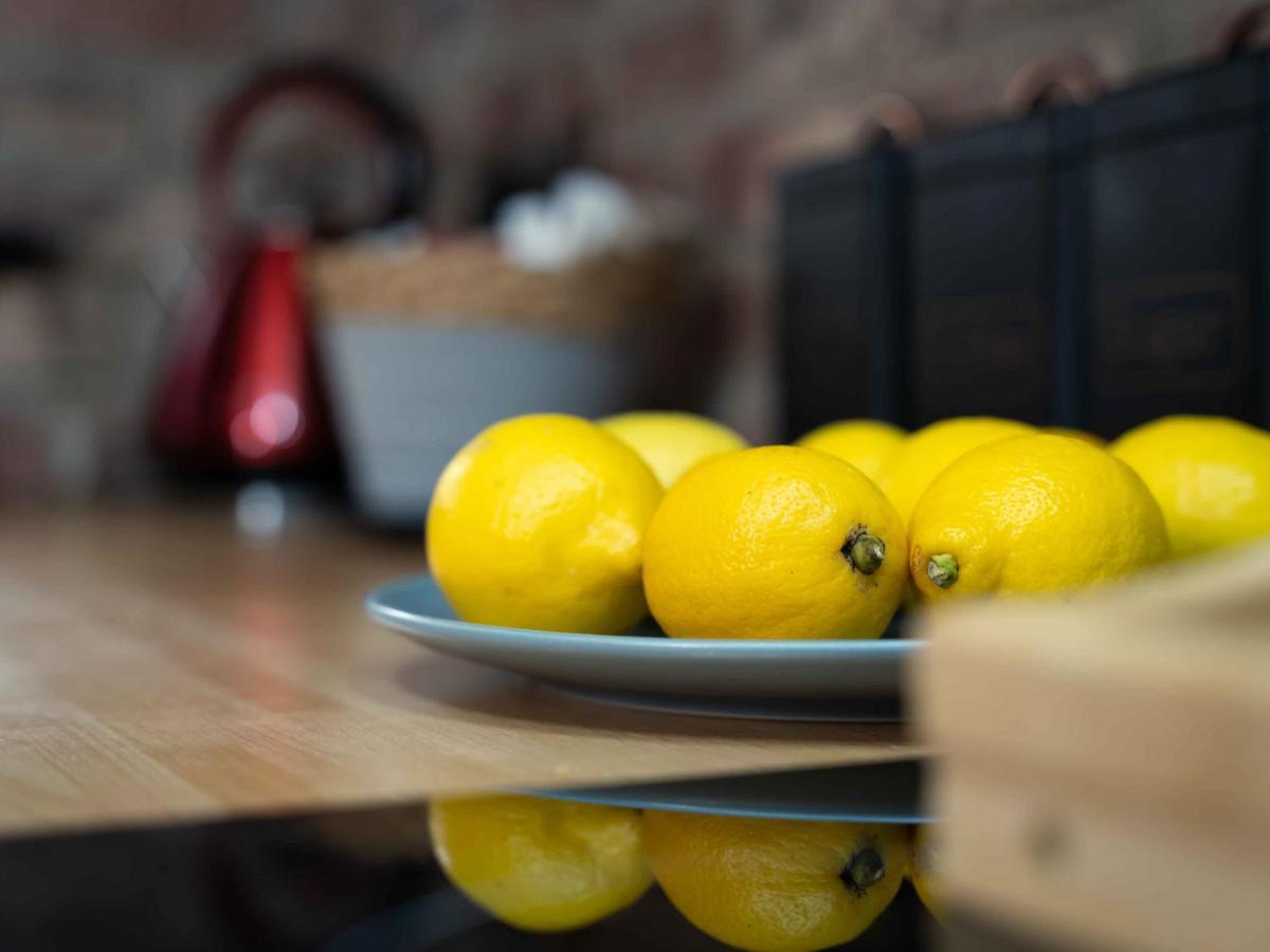 Pass The Keys Amazing, Newly Renovated 5Bedroom House Sleeps 10 Scarborough Eksteriør billede