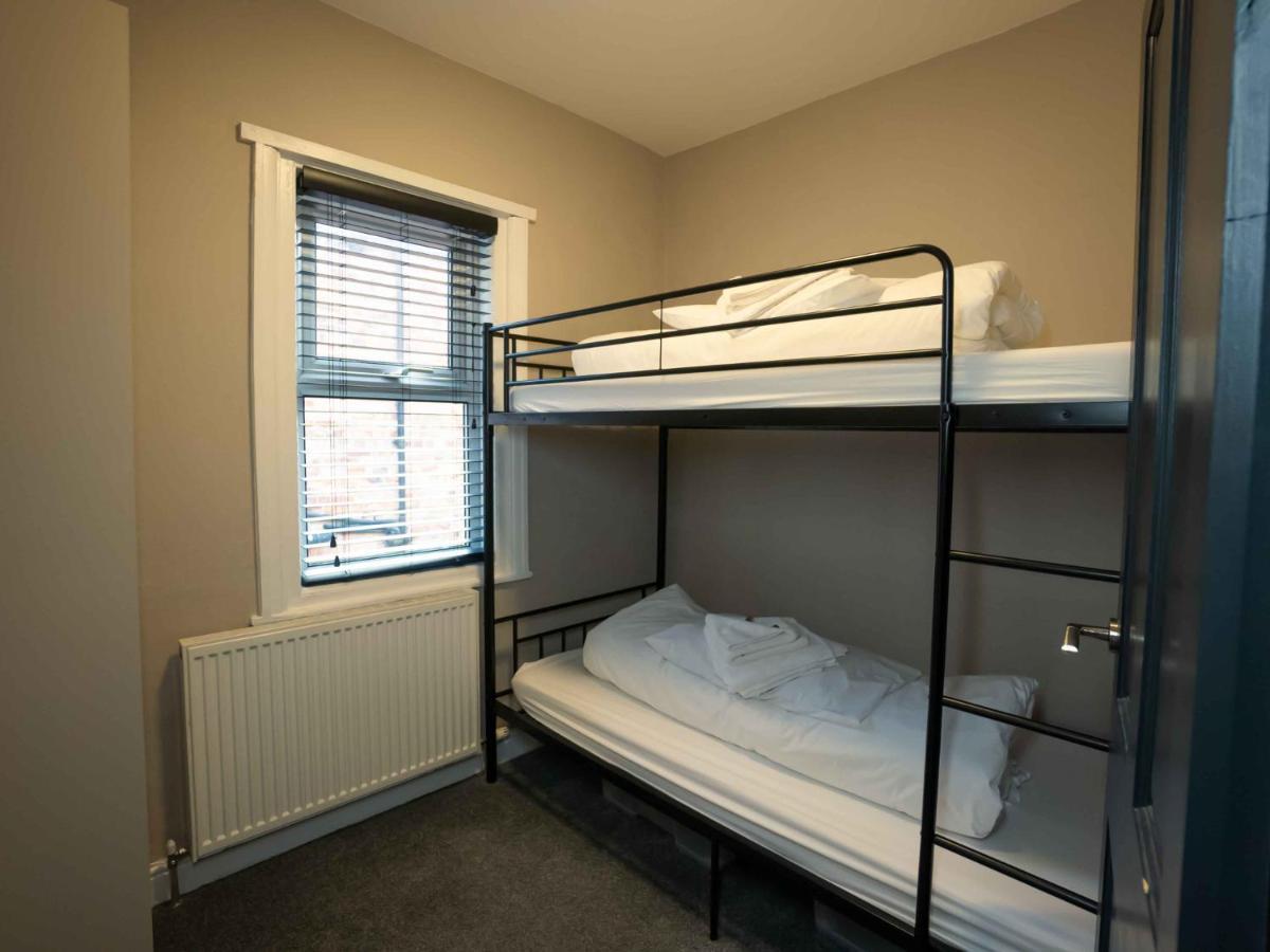 Pass The Keys Amazing, Newly Renovated 5Bedroom House Sleeps 10 Scarborough Eksteriør billede